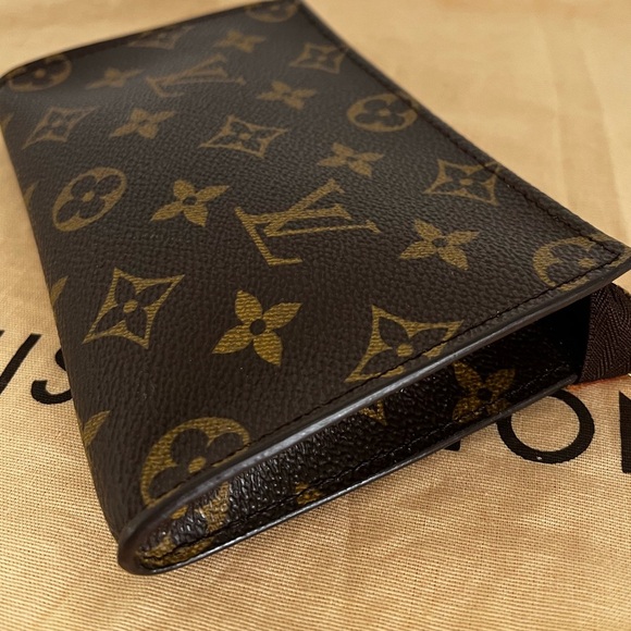 Louis Vuitton Monogram Mini Pouchette with Wristlet Chain and unbrand crossbody - Picture 10 of 16